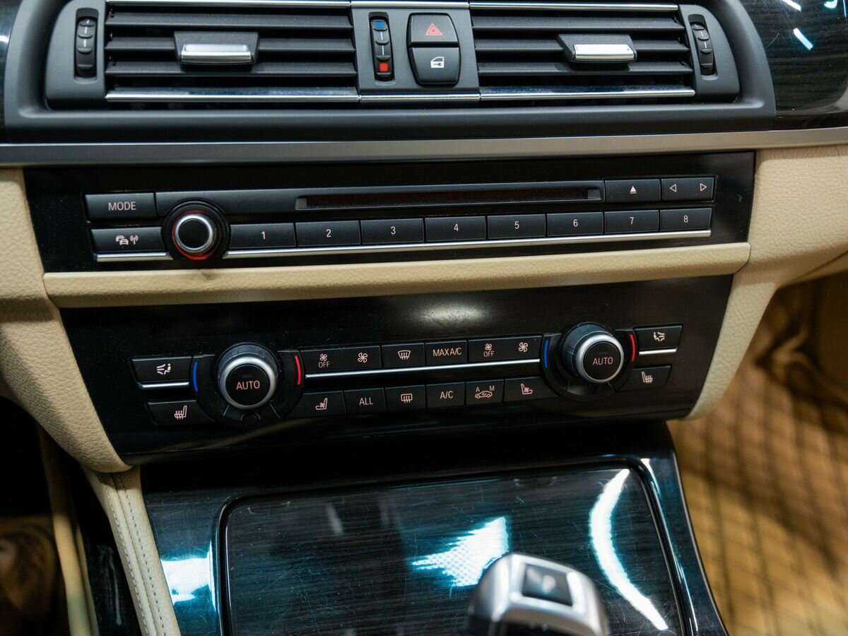 Купить BMW 5 серии 530d xDrive, 2013, 143 241 км, фото №22