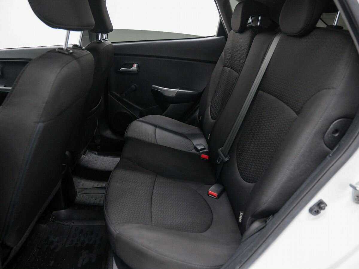 Купить Kia Rio, 2017, 157 003 км, фото №12