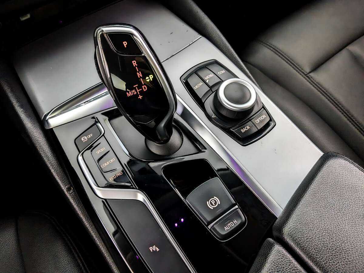 Купить BMW 5 серии 520i, 2018, 212 355 км, фото №21