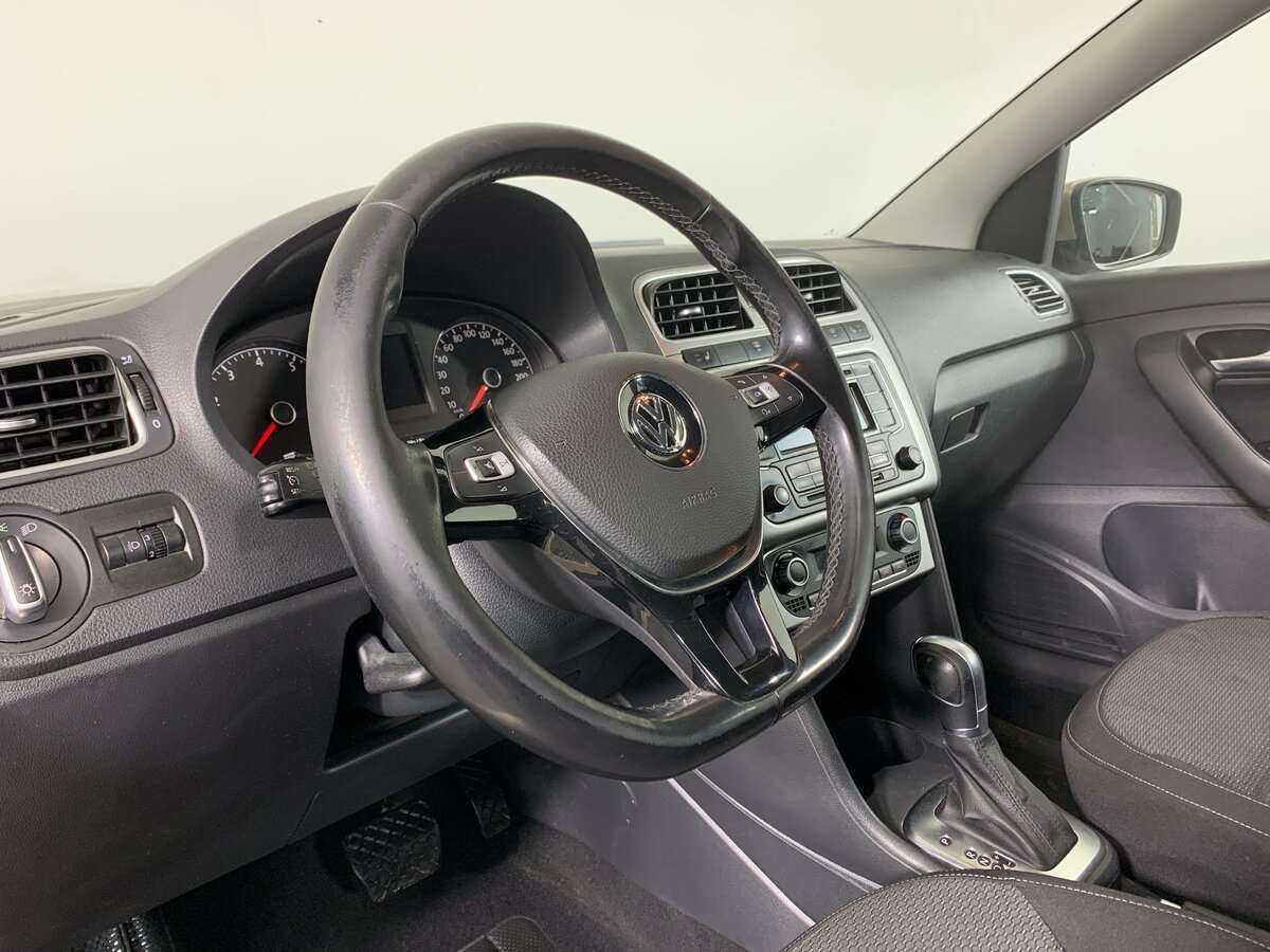 Купить Volkswagen Polo, 2015, 128 934 км, фото №9
