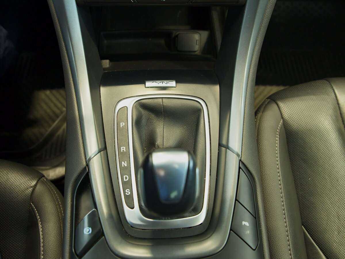 Купить Ford Mondeo, 2017, 86 111 км, фото №10