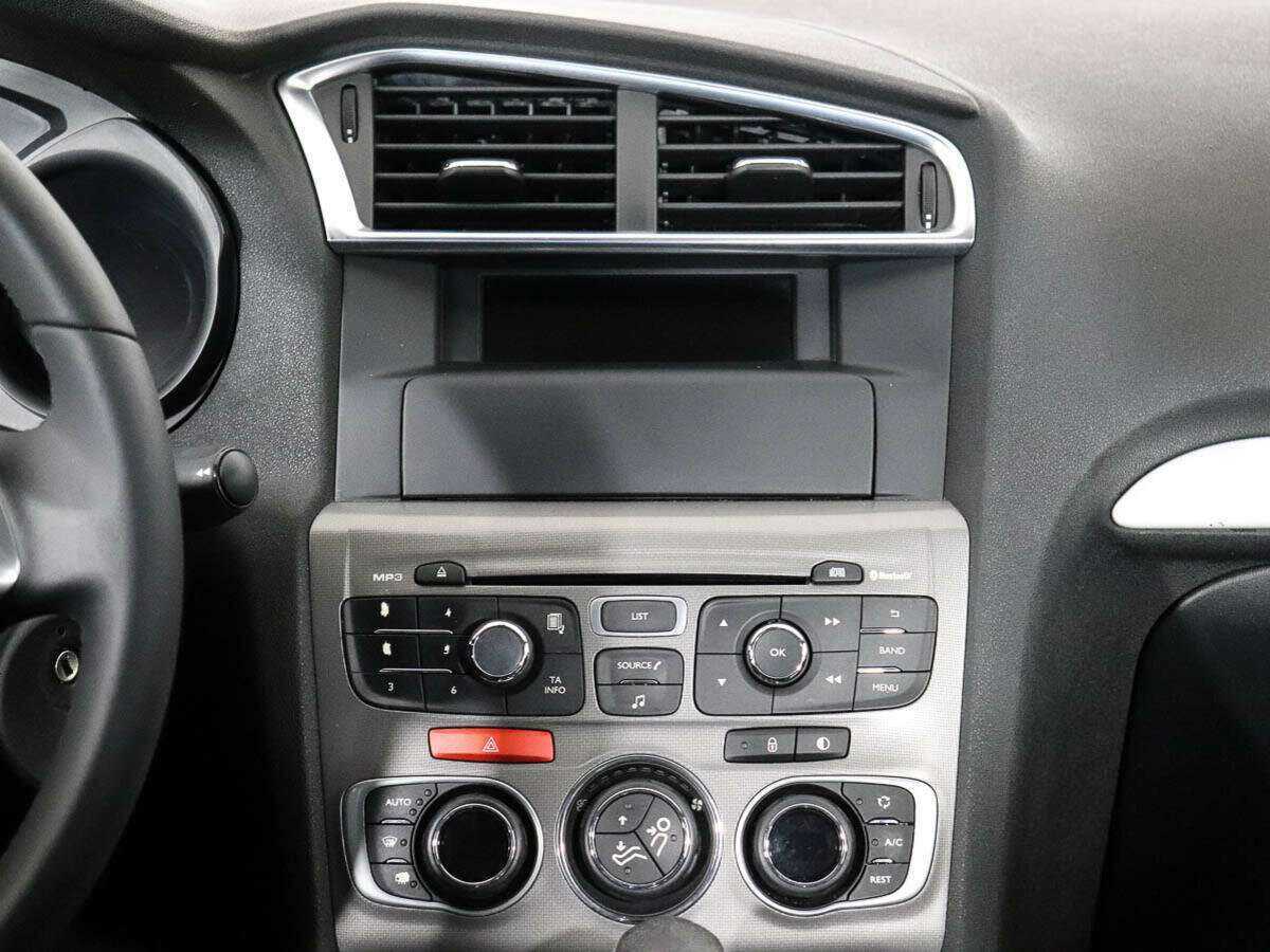 Купить Citroen C4, 2015, 92 340 км, фото №12