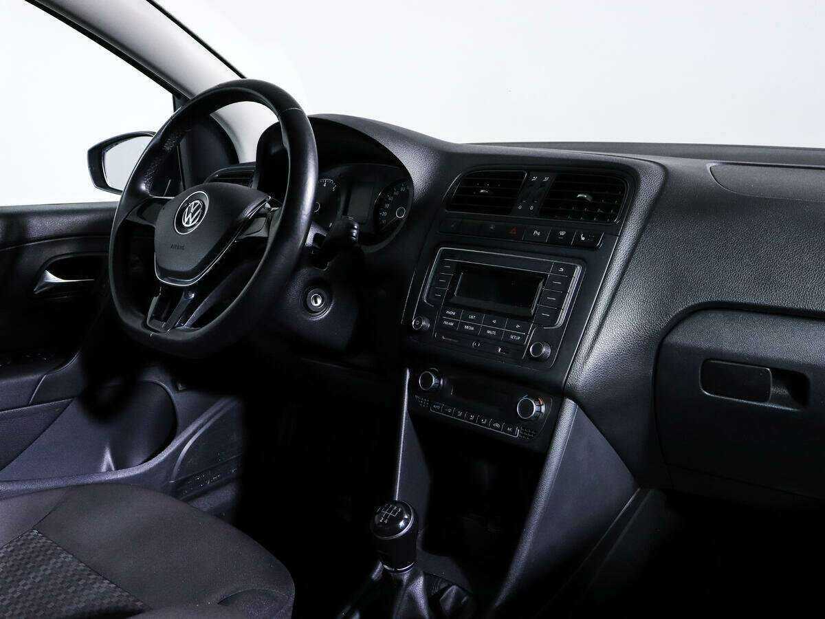 Купить Volkswagen Polo, 2016, 57 678 км, фото №6