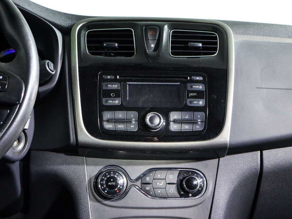 Купить Renault Sandero Stepway, 2016, 95 000 км, фото №11