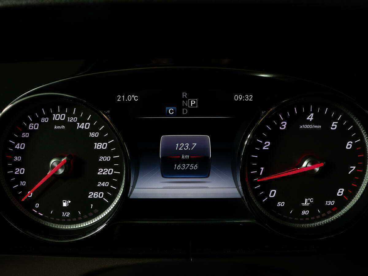 Купить Mercedes-Benz E-Класс 200, 2016, 163 000 км, фото №10