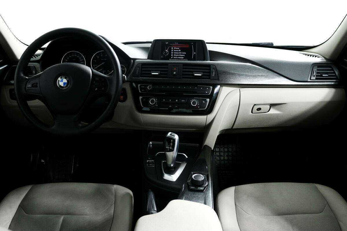 Купить BMW 3 серии 320i, 2016, 45 560 км, фото №11