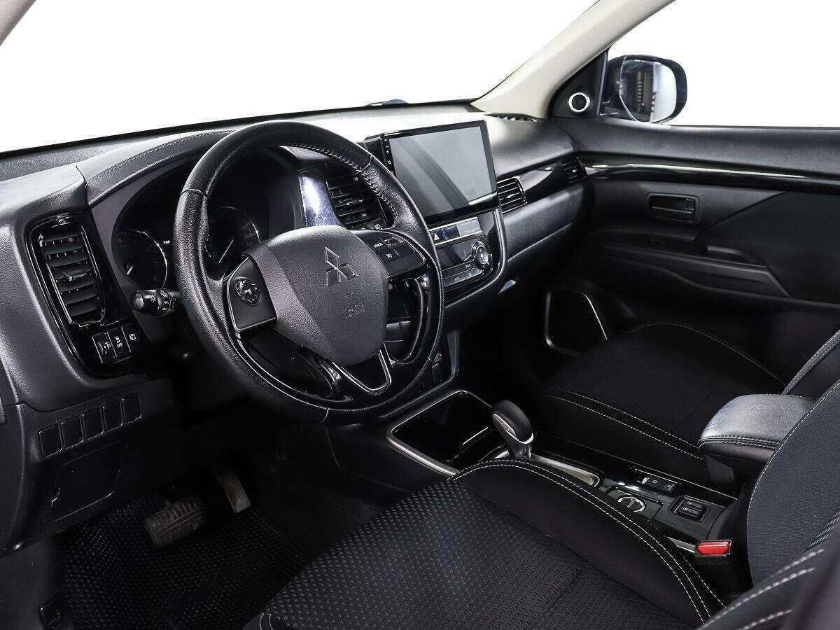 Купить Mitsubishi Outlander, 2018, 123 158 км, фото №13