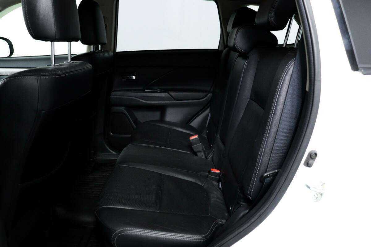 Купить Mitsubishi Outlander, 2015, 70 761 км, фото №12