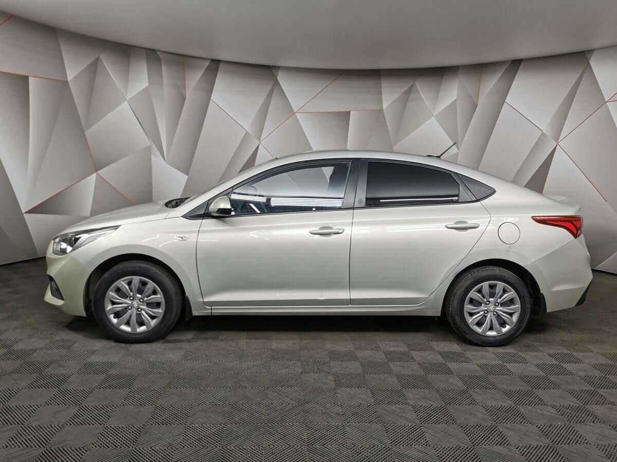 Купить Hyundai Solaris, 2017, 108 077 км, фото №5