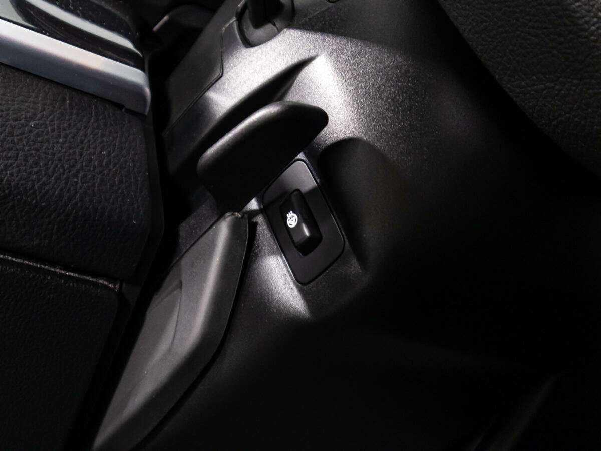 Купить BMW 5 серии 528i, 2012, 67 811 км, фото №19