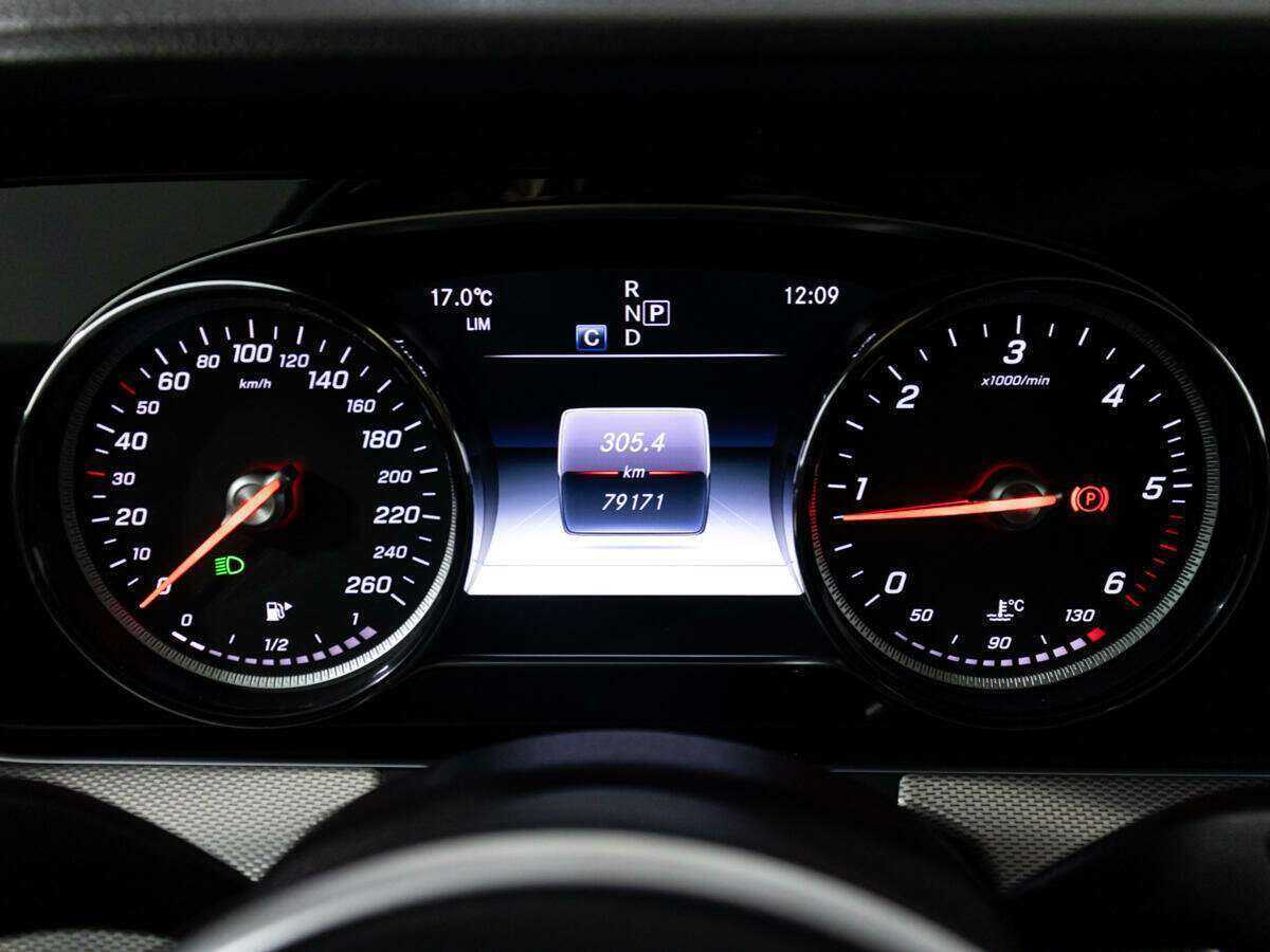 Купить Mercedes-Benz E-Класс 200 d, 2019, 79 100 км, фото №12