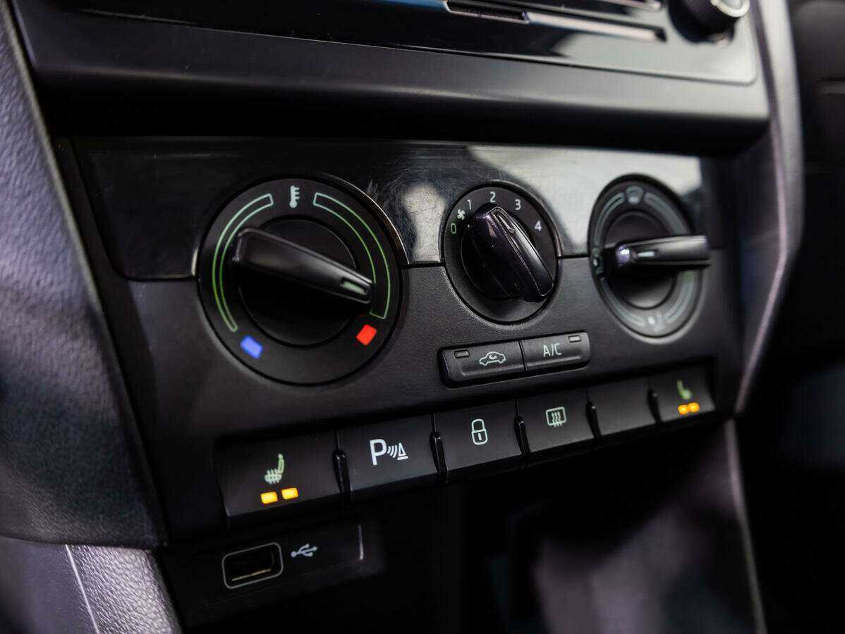 Купить Skoda Rapid, 2018, 180 044 км, фото №12