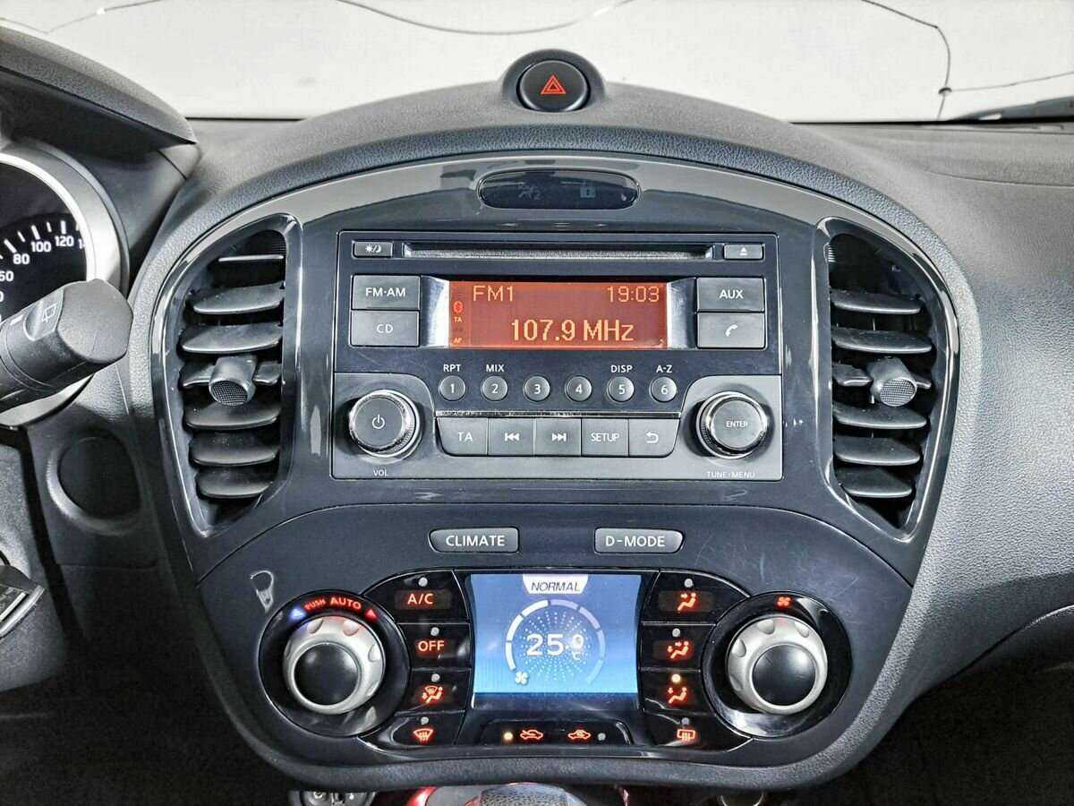 Купить Nissan Juke, 2013, 132 000 км, фото №15