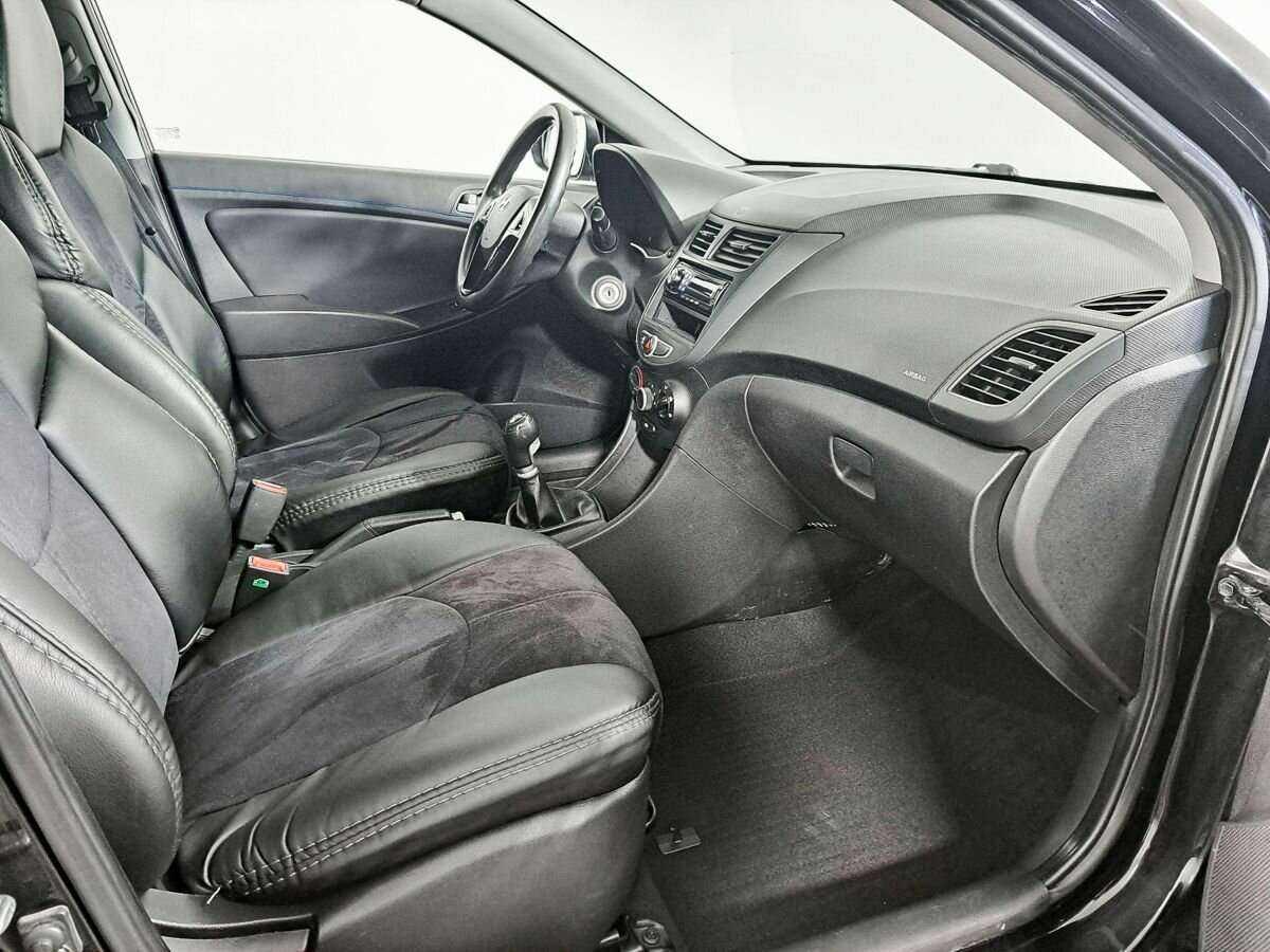 Купить Hyundai Solaris, 2012, 146 000 км, фото №7