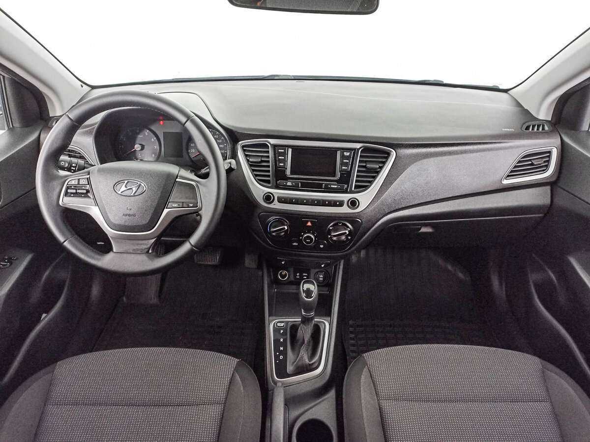 Купить Hyundai Solaris, 2017, 82 558 км, фото №12