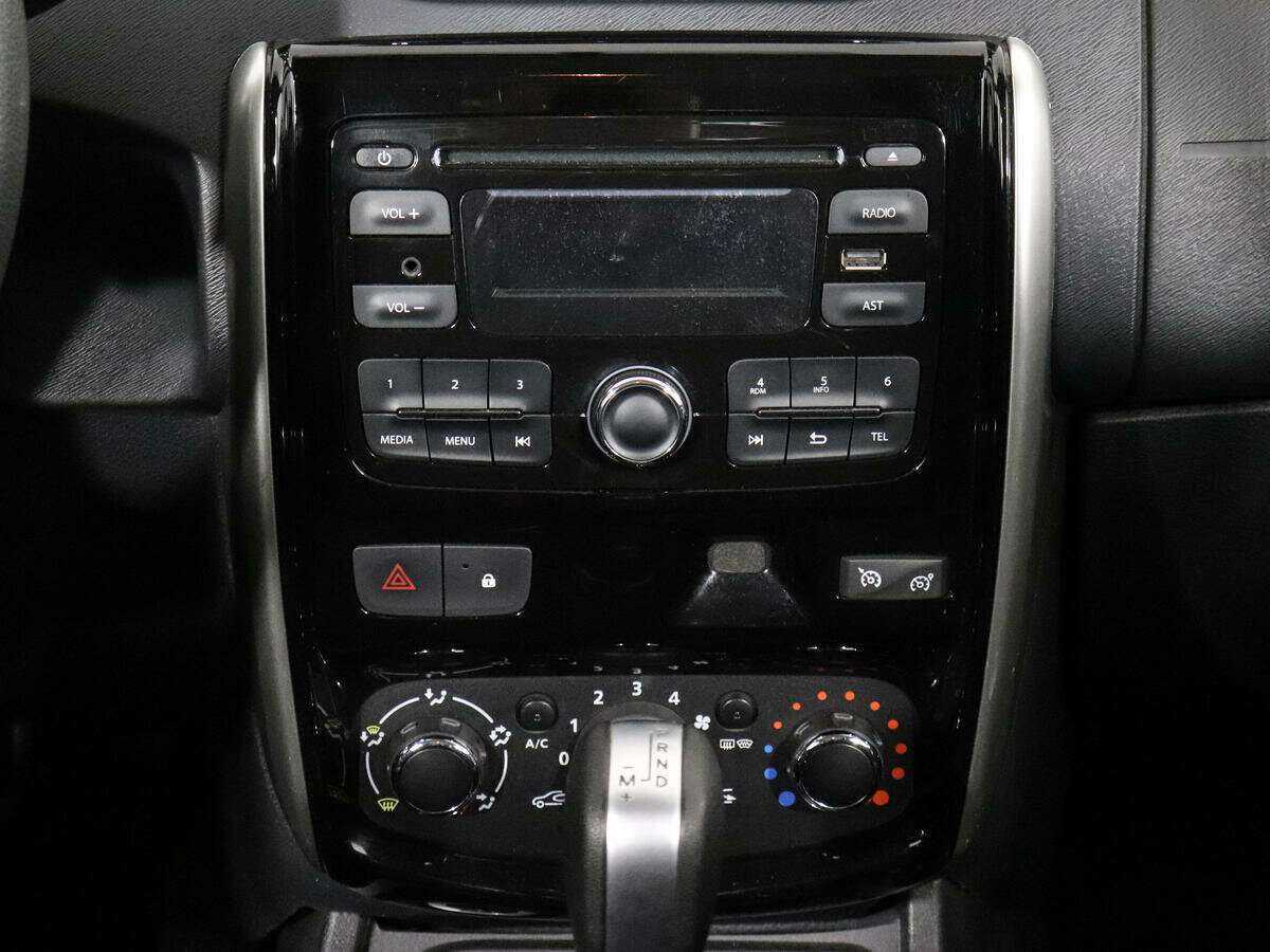 Купить Nissan Terrano, 2017, 57 929 км, фото №12