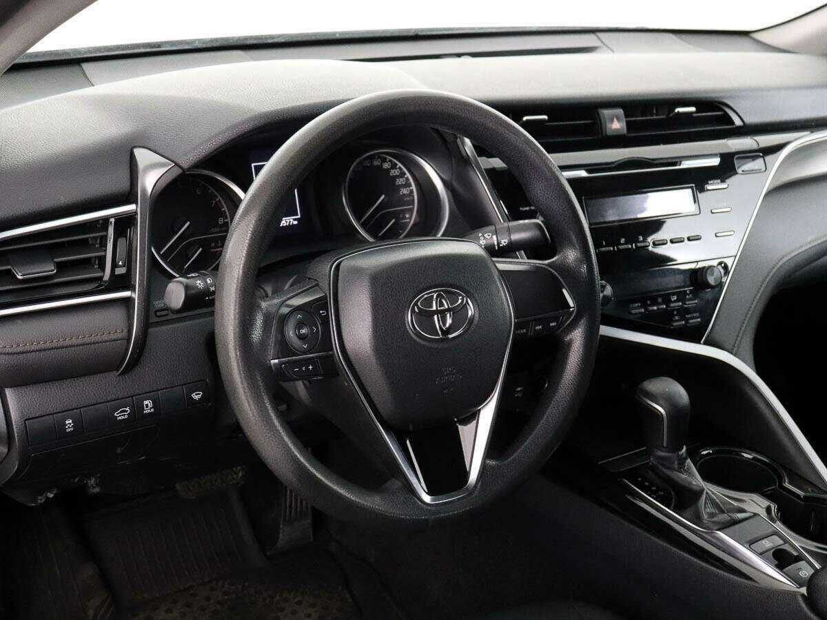 Купить Toyota Camry, 2020, 229 575 км, фото №8