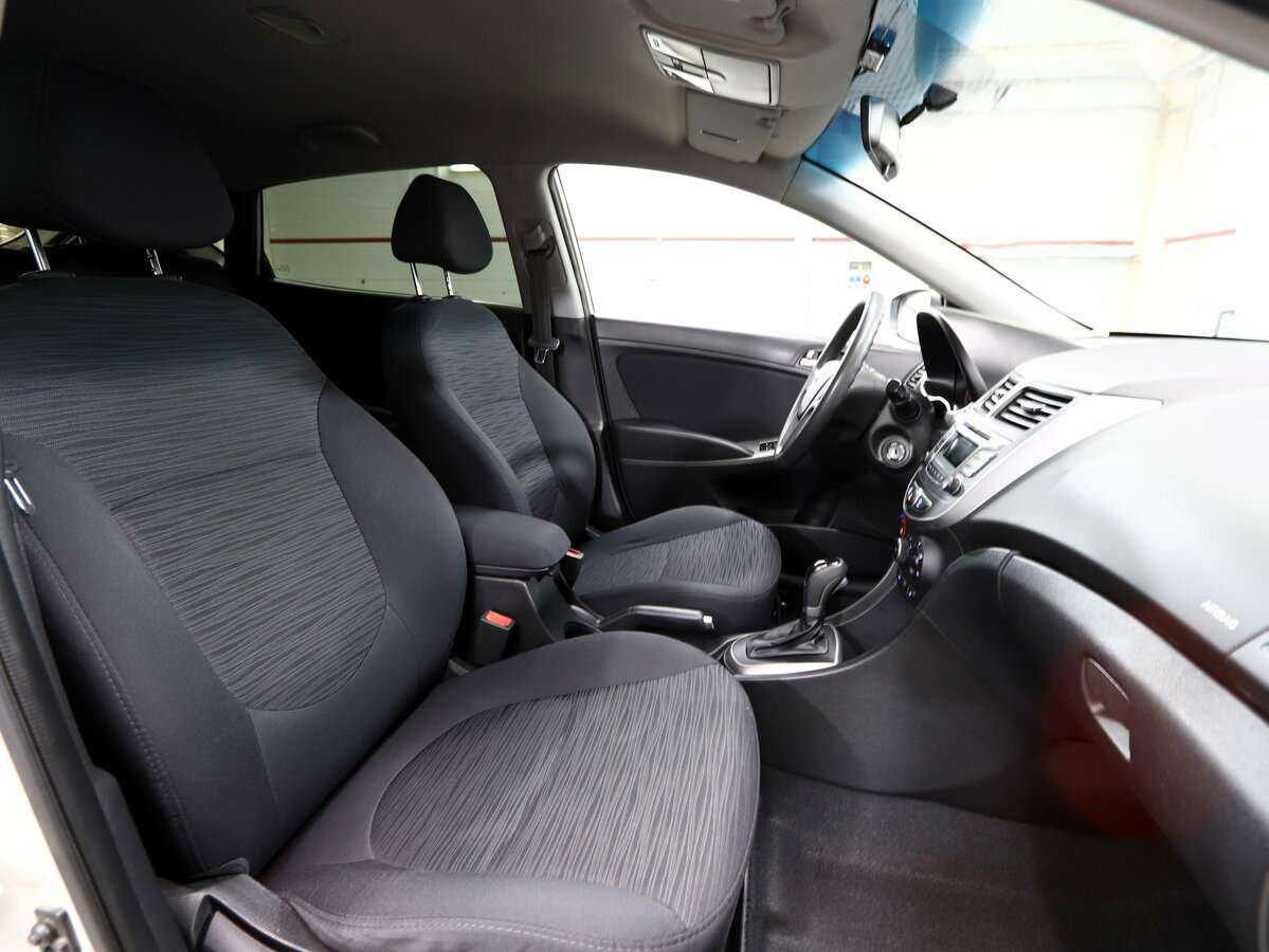 Купить Hyundai Solaris, 2015, 136 000 км, фото №7