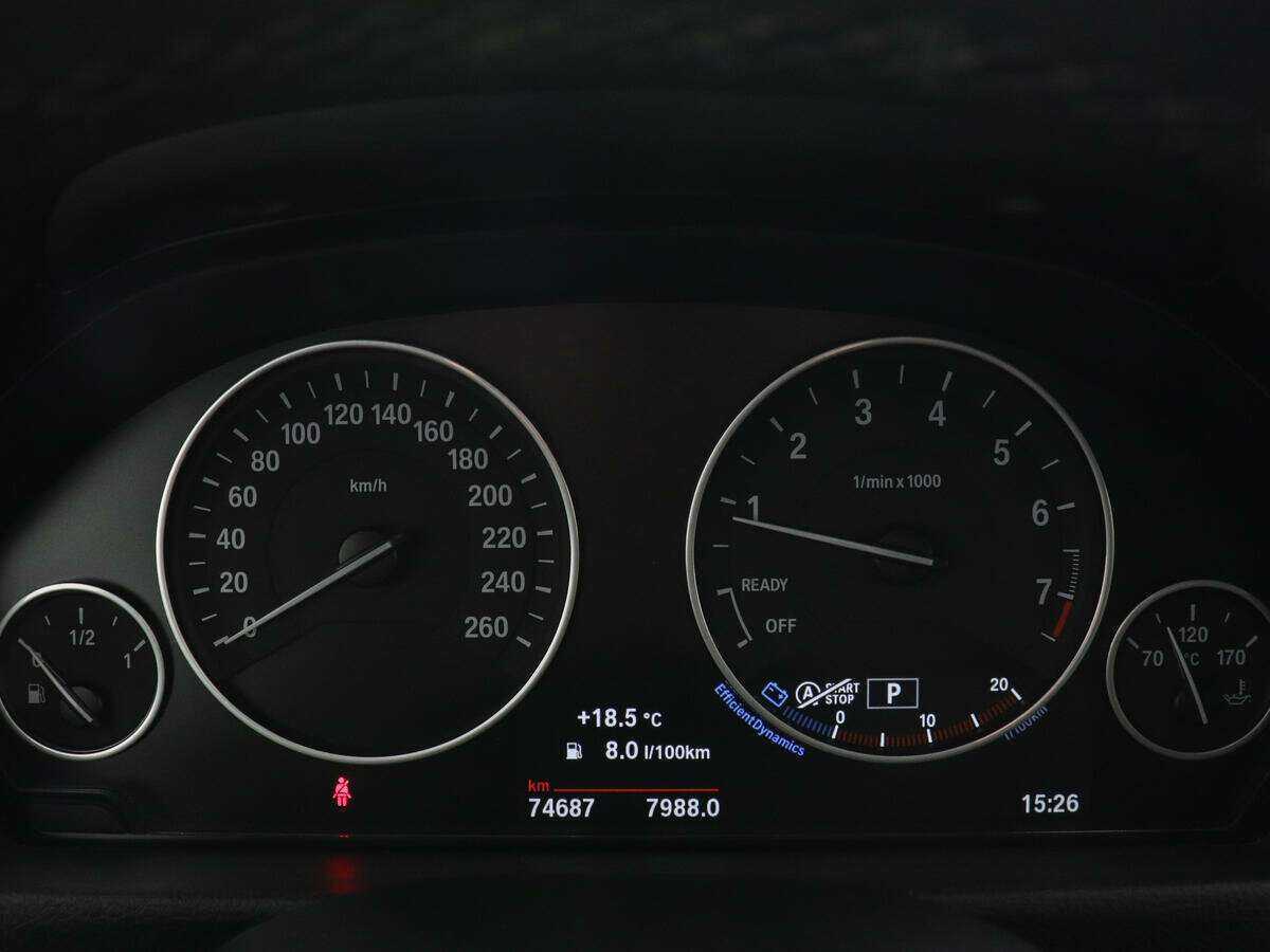 Купить BMW 3 серии 318i, 2015, 74 685 км, фото №9