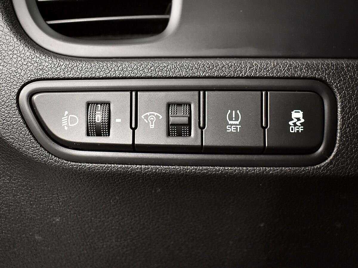 Купить Kia Rio X-Line, 2018, 203 397 км, фото №17