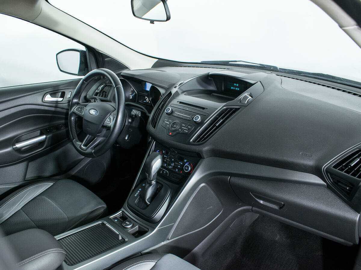 Купить Ford Kuga, 2017, 118 796 км, фото №9
