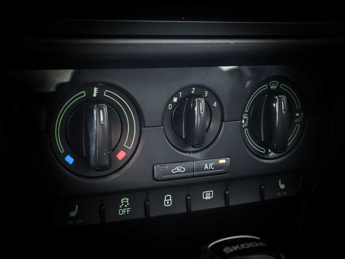 Купить Skoda Rapid, 2019, 125 206 км, фото №17