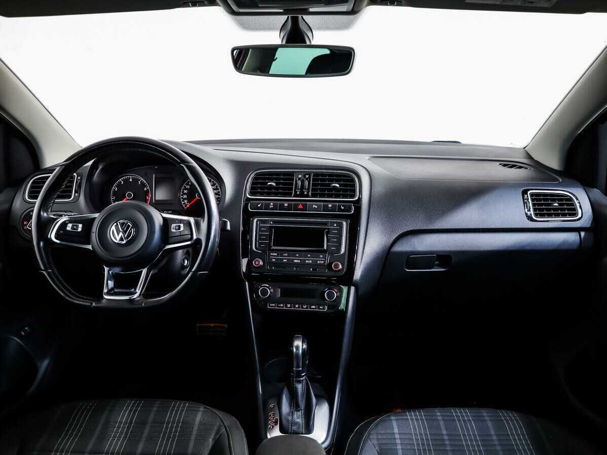 Купить Volkswagen Polo, 2017, 113 989 км, фото №9