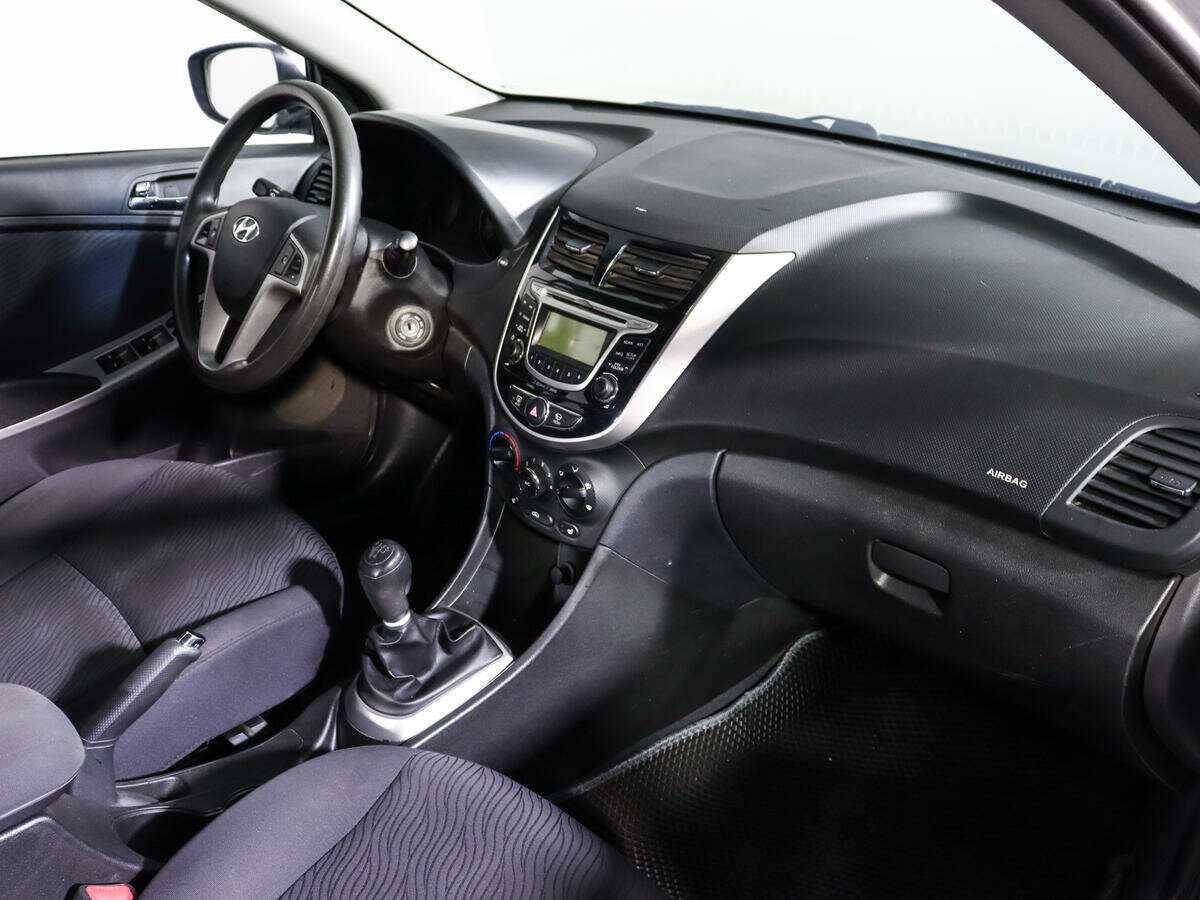 Купить Hyundai Solaris, 2014, 98 000 км, фото №7