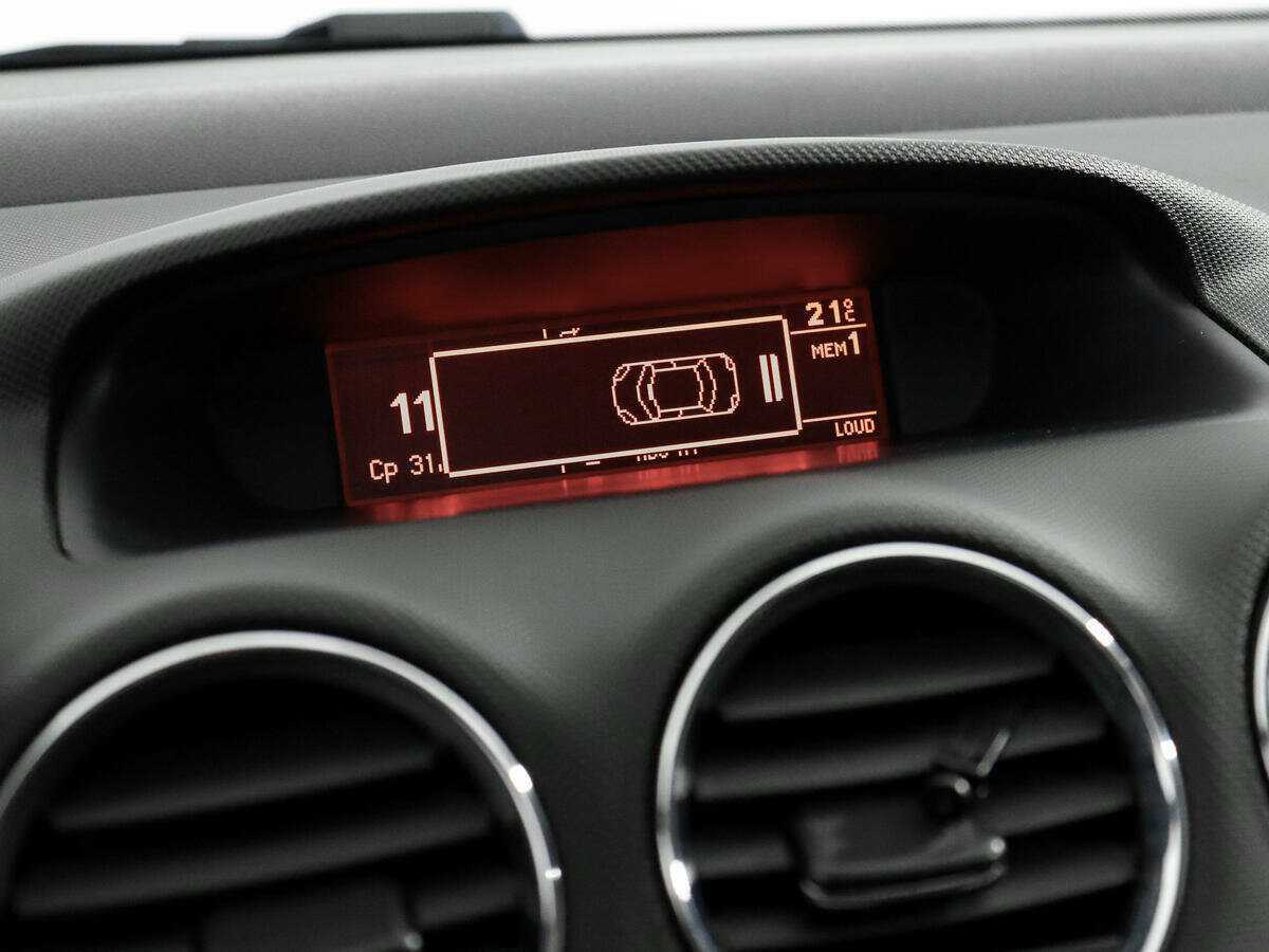 Купить Peugeot 308, 2012, 100 300 км, фото №17