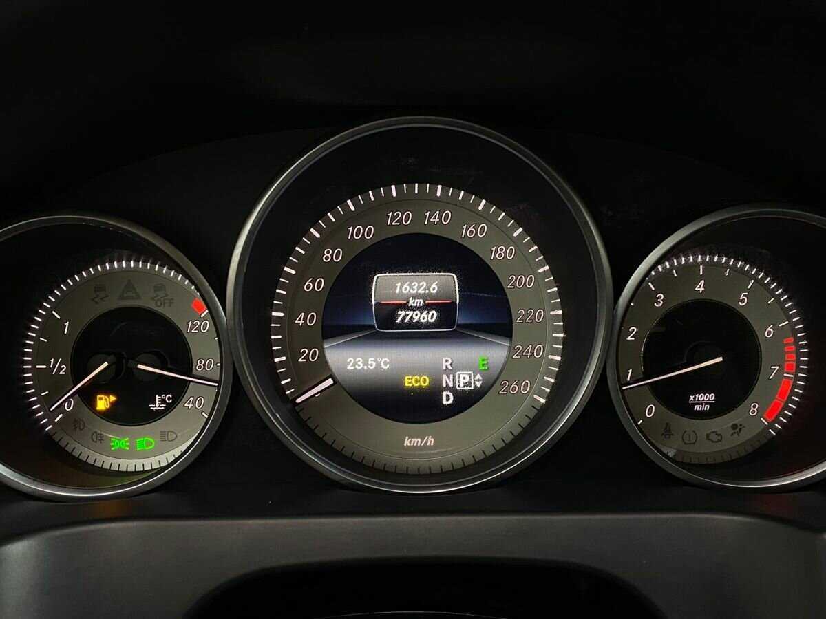 Купить Mercedes-Benz E-Класс 200, 2013, 77 750 км, фото №17