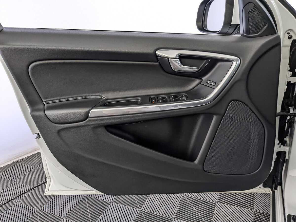 Купить Volvo S60, 2016, 99 792 км, фото №15