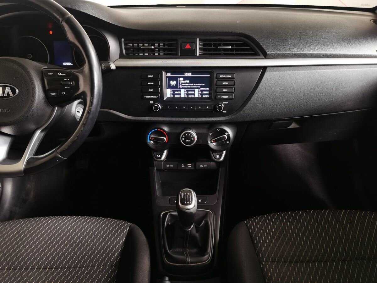 Купить Kia Rio X-Line, 2018, 162 350 км, фото №11