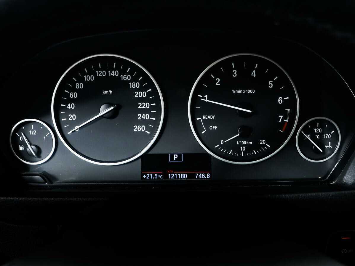 Купить BMW 3 серии 318i, 2018, 121 179 км, фото №9