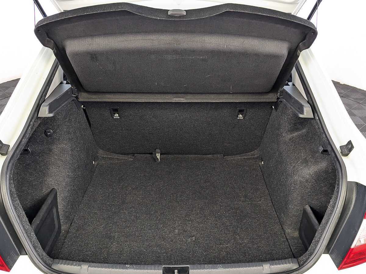 Купить Skoda Rapid, 2017, 179 604 км, фото №10