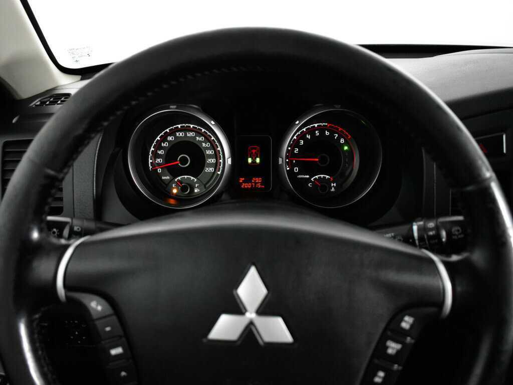 Купить Mitsubishi Pajero, 2014, 201 000 км, фото №11