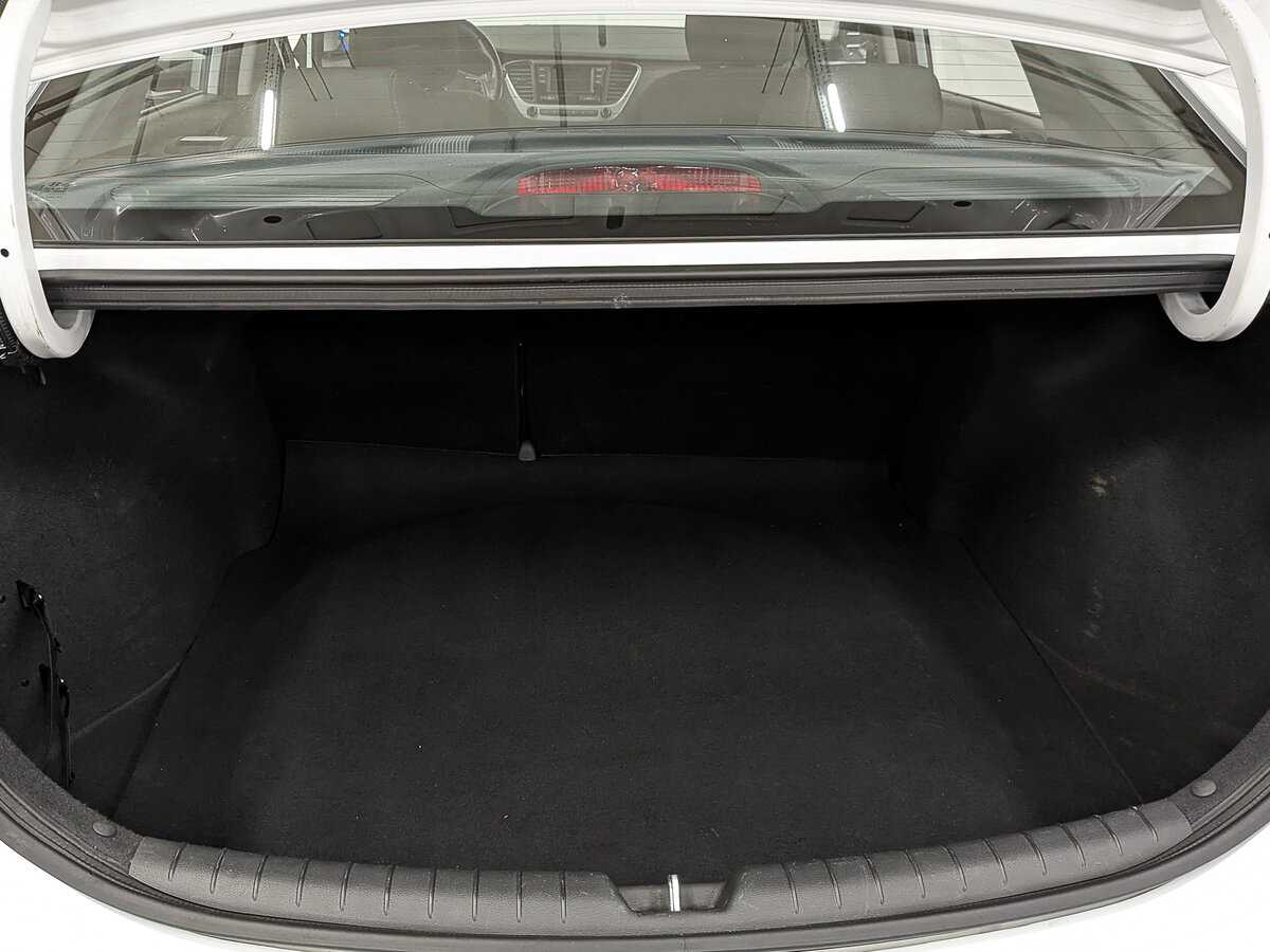 Купить Hyundai Solaris, 2017, 86 342 км, фото №10