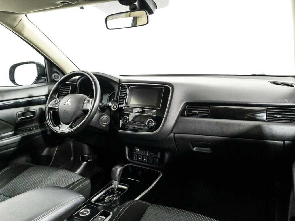 Купить Mitsubishi Outlander, 2018, 117 888 км, фото №9