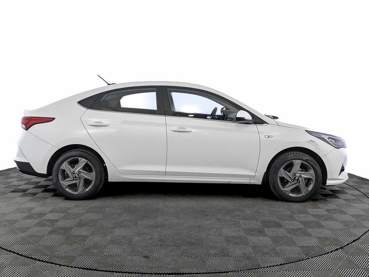 Купить Hyundai Solaris, 2021, 101 042 км, фото №4