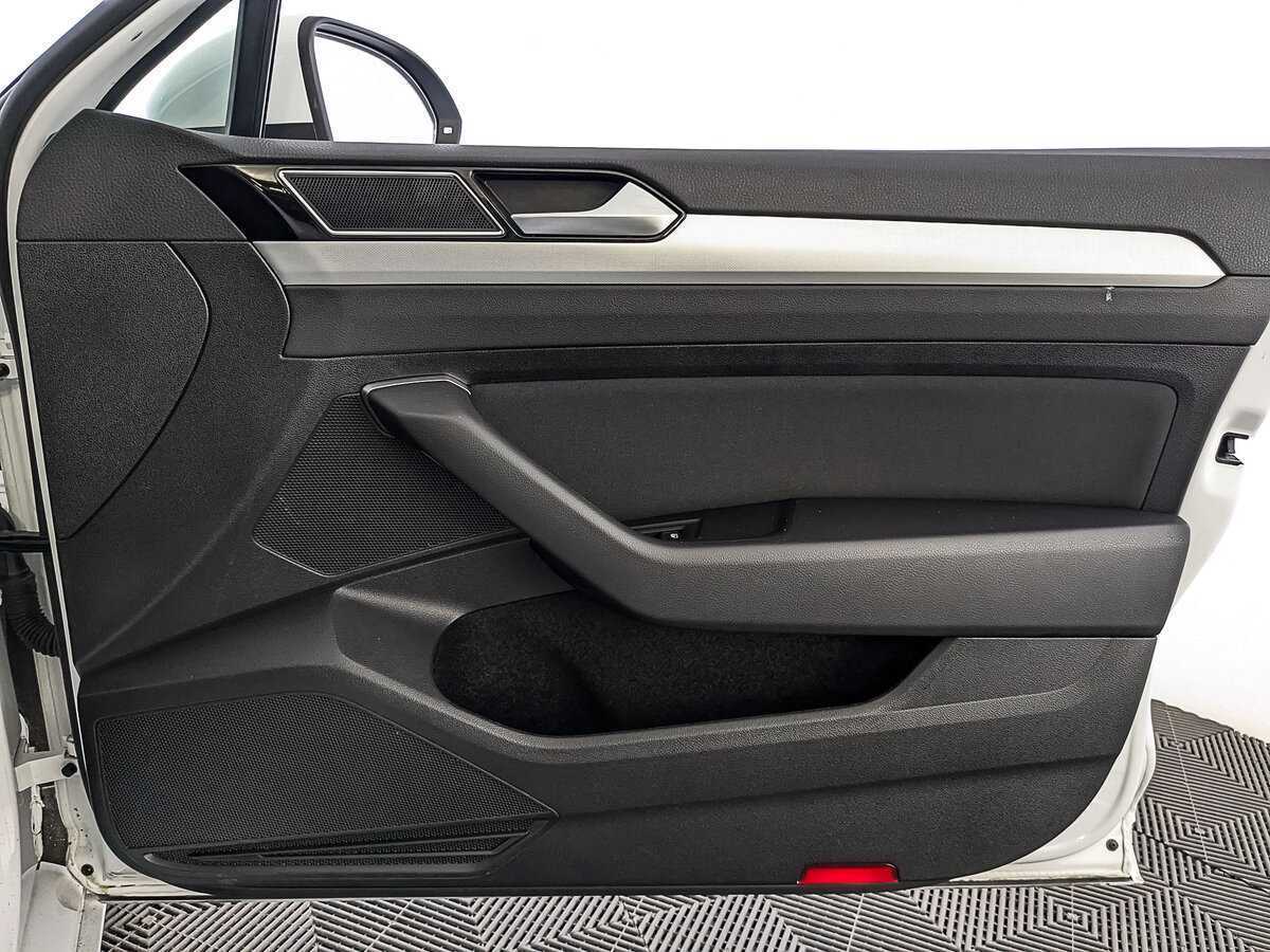 Купить Volkswagen Passat, 2019, 88 389 км, фото №25