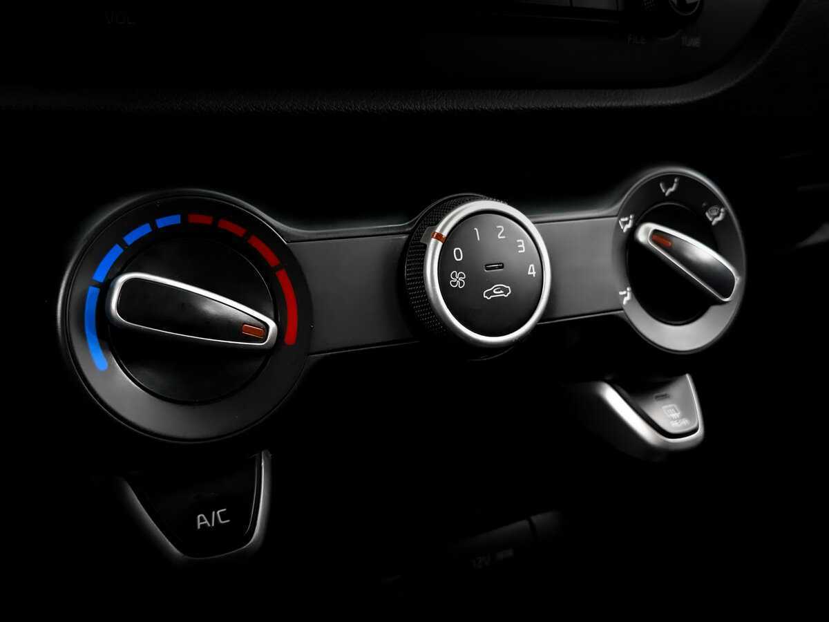 Купить Kia Rio X-Line, 2020, 186 769 км, фото №23