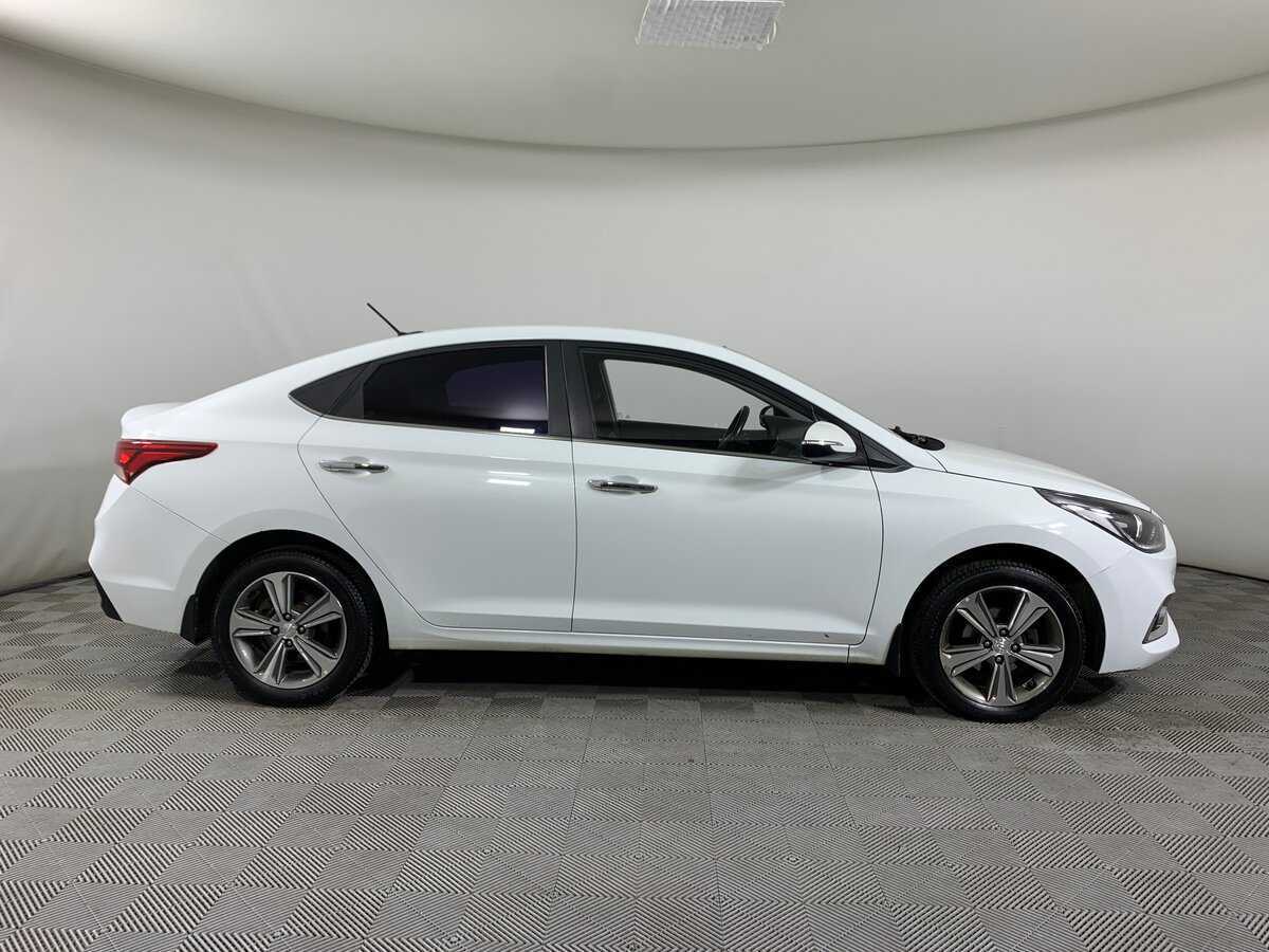 Купить Hyundai Solaris, 2018, 45 142 км, фото №4