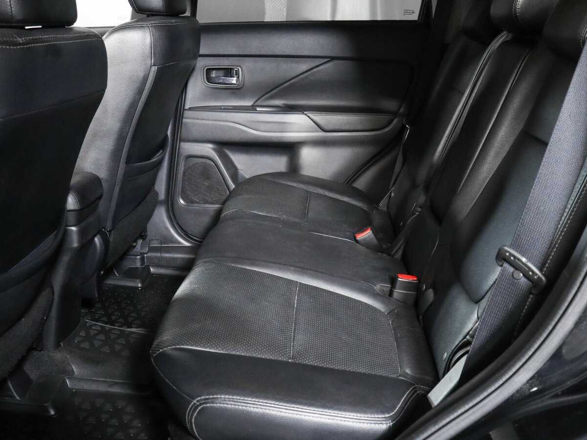 Купить Mitsubishi Outlander, 2014, 67 349 км, фото №4