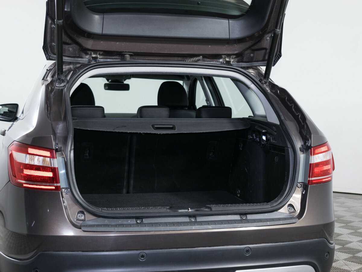 Купить Lada (ВАЗ) Vesta SW Cross, 2019, 115 624 км, фото №7