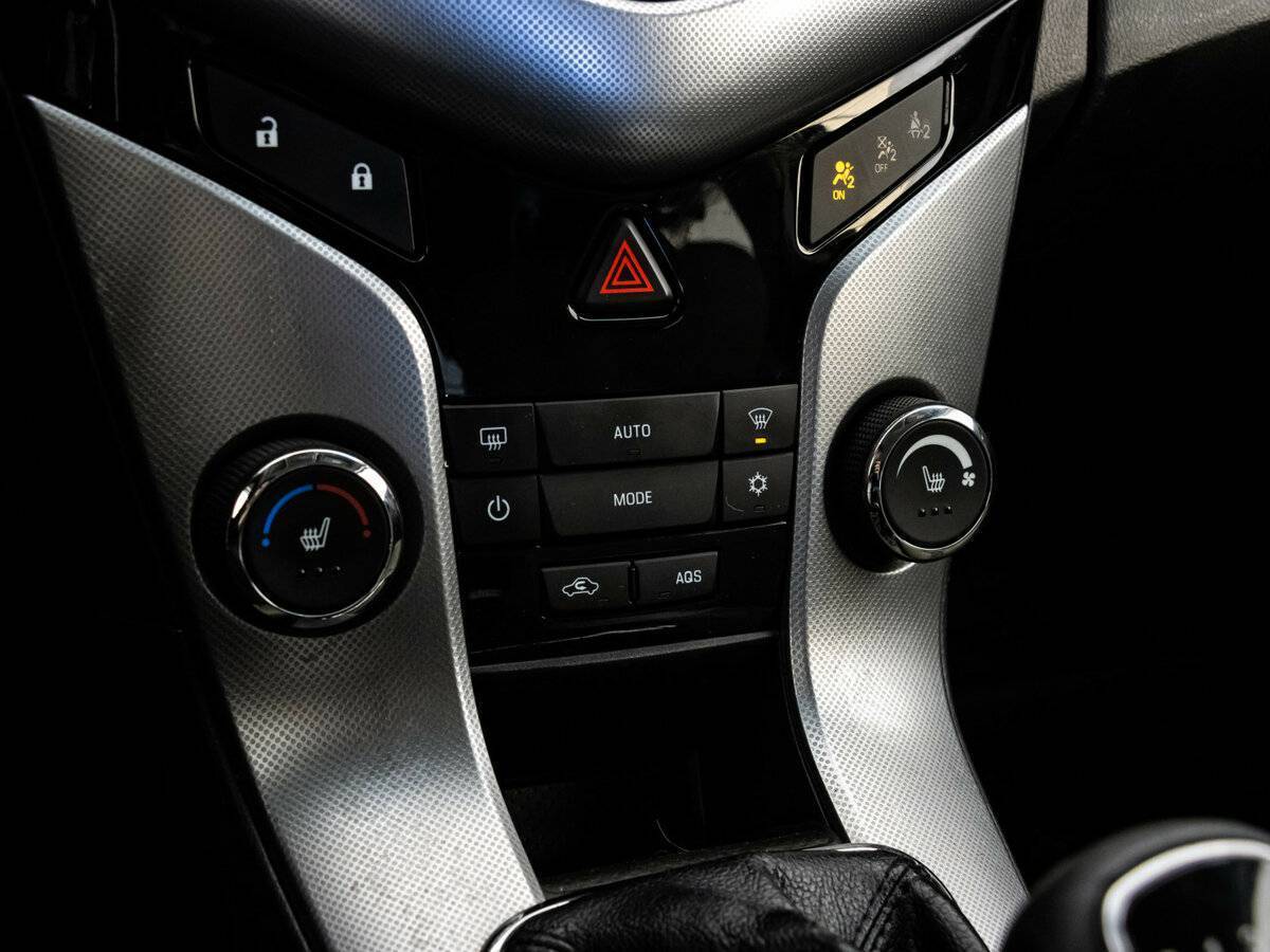 Купить Chevrolet Cruze, 2012, 202 000 км, фото №12
