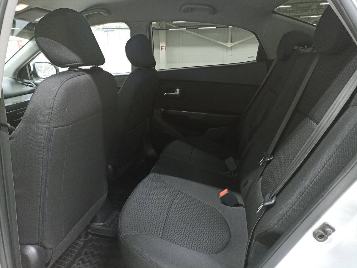 Купить Kia Rio, 2015, 141 890 км, фото №12