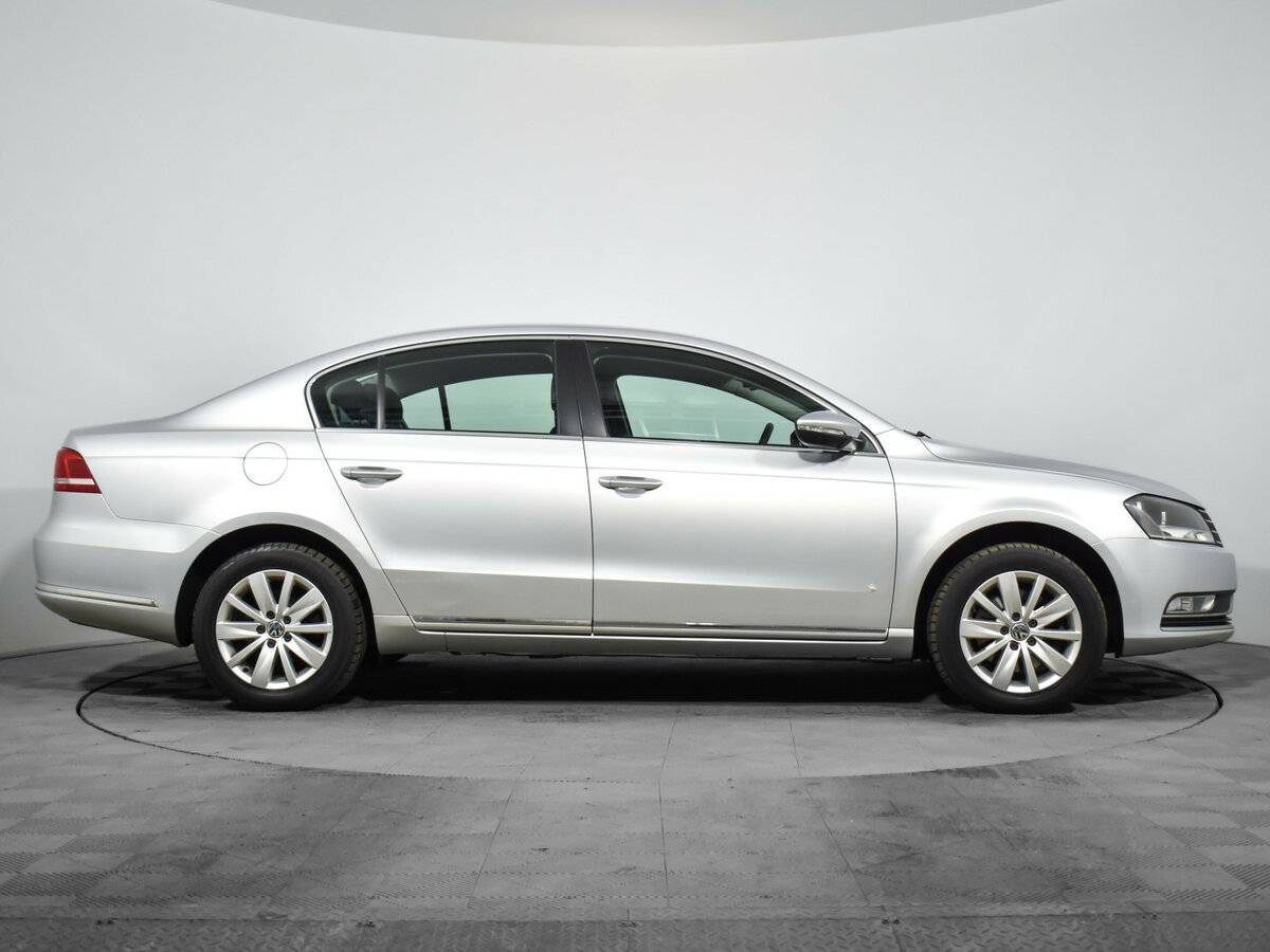 Купить Volkswagen Passat, 2012, 118 702 км, фото №4