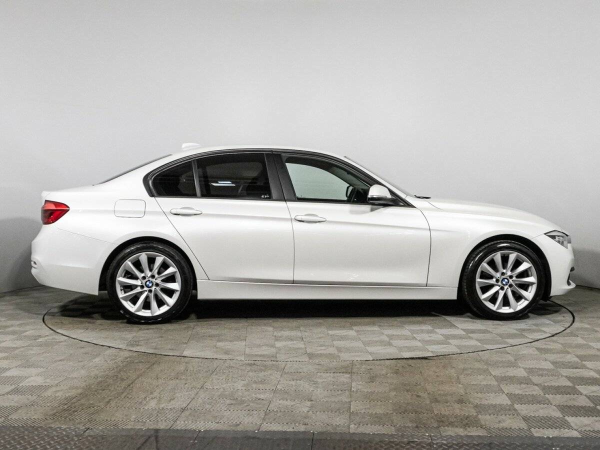 Купить BMW 3 серии 318i, 2017, 56 783 км, фото №4