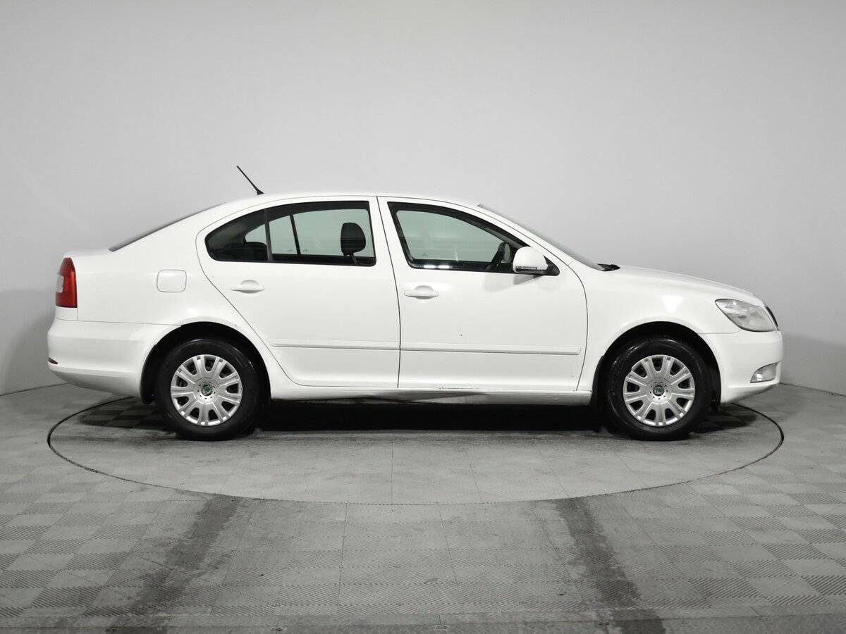 Купить Skoda Octavia, 2013, 220 887 км, фото №4