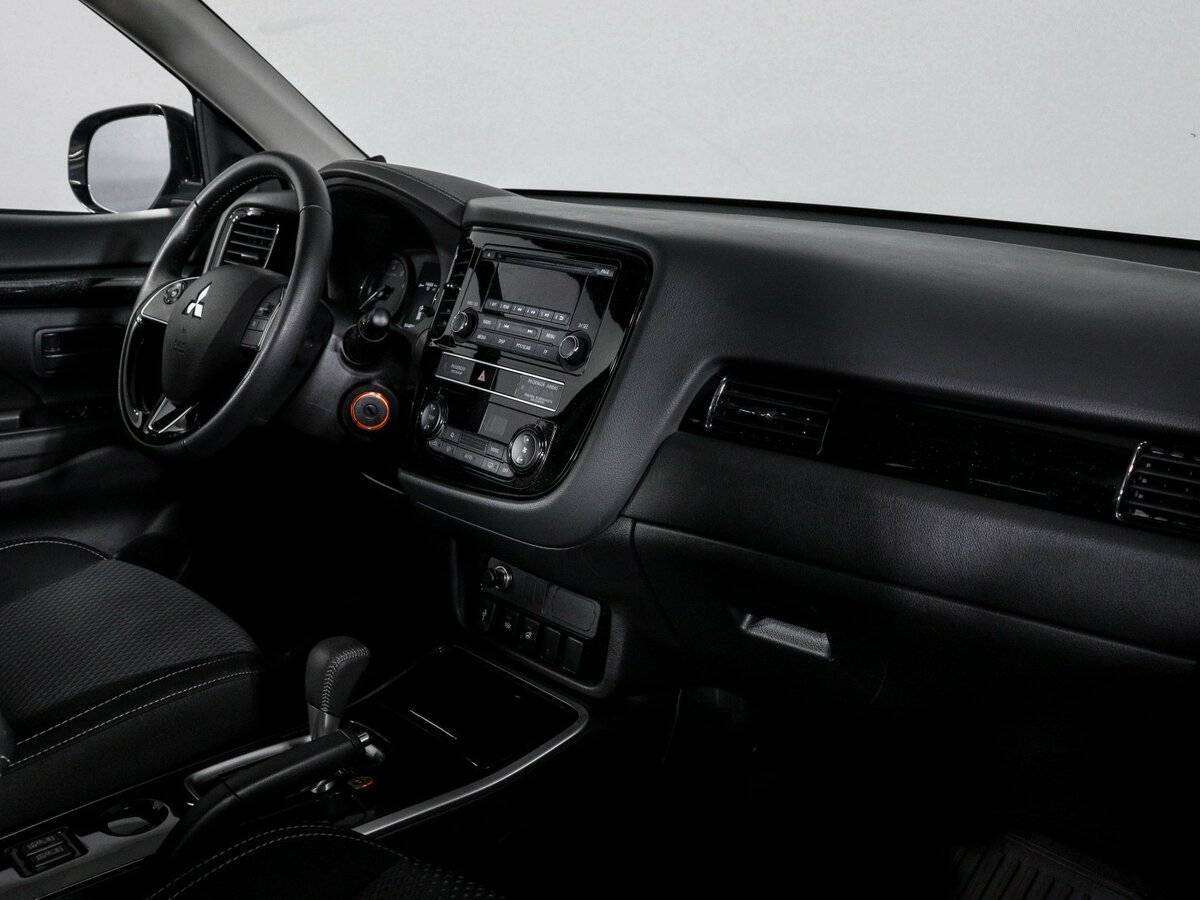 Купить Mitsubishi Outlander, 2019, 44 800 км, фото №9