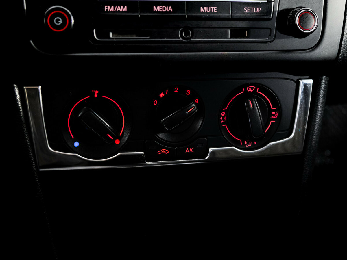 Купить Volkswagen Polo V Рестайлинг, 2016, 246 721 км, фото №11